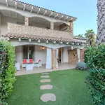 Villa Prestige - Steps From The Sea Shared Pool Porto Pino