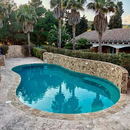 Prestige - Steps From The Sea Shared Pool