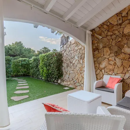 Villa Prestige - Steps From The Sea Shared Pool Porto Pino