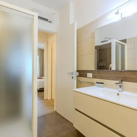 Prestige - Steps From The Sea Shared Pool